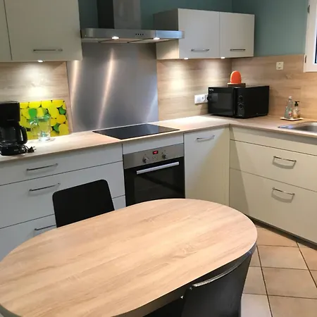 L'originelle, A La Campagne Et Tout Pres De * Guise